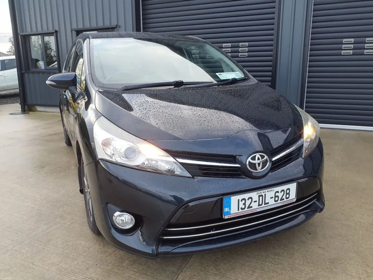 Toyota Verso Icon (126BP) 2.0 5DR - Image 2
