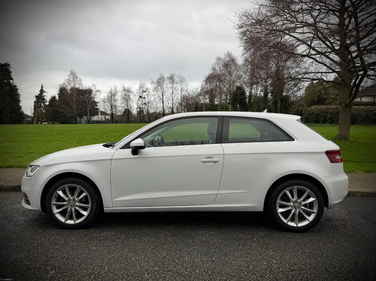 Audi A3 1.6 SE Diesel 3dr Hatchback. - Image 3