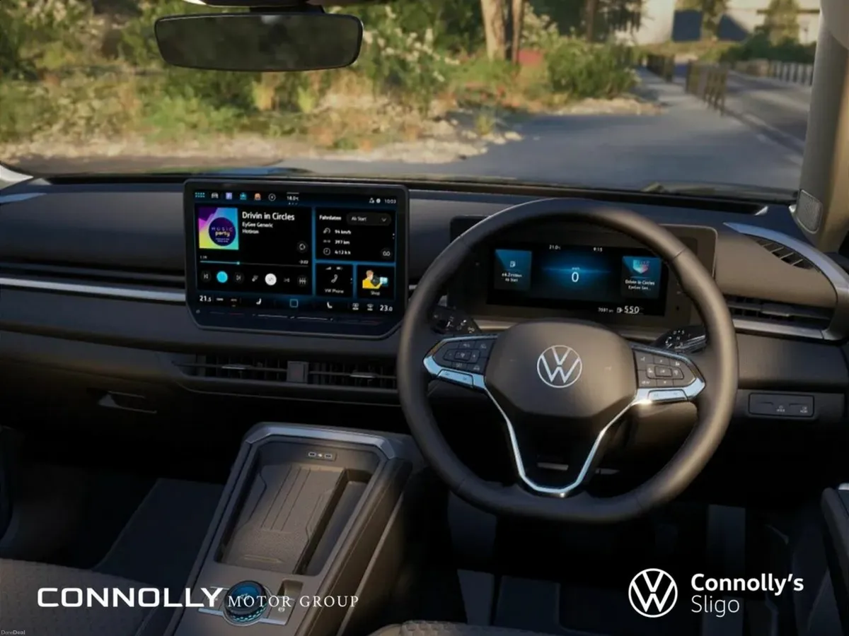 Volkswagen T-Roc LIFE 1.5eTSI 116HP AUTO *NEW MODE - Image 4