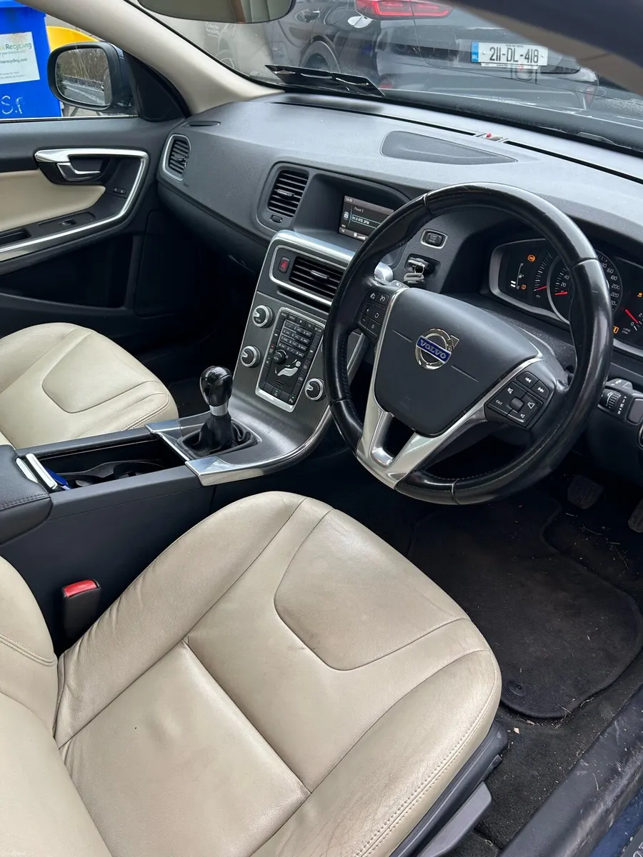 Volvo S60 - Image 3