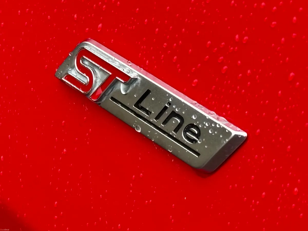 Ford EcoSport 2019 1.0 ST-LINE 100PS*LOW MILEAGE* - Image 3