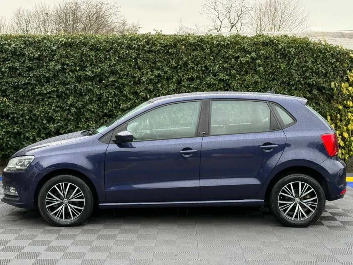 Volkswagen Polo ALLSTAR EDITION 1.2 TSI AUTO // FU - Image 3
