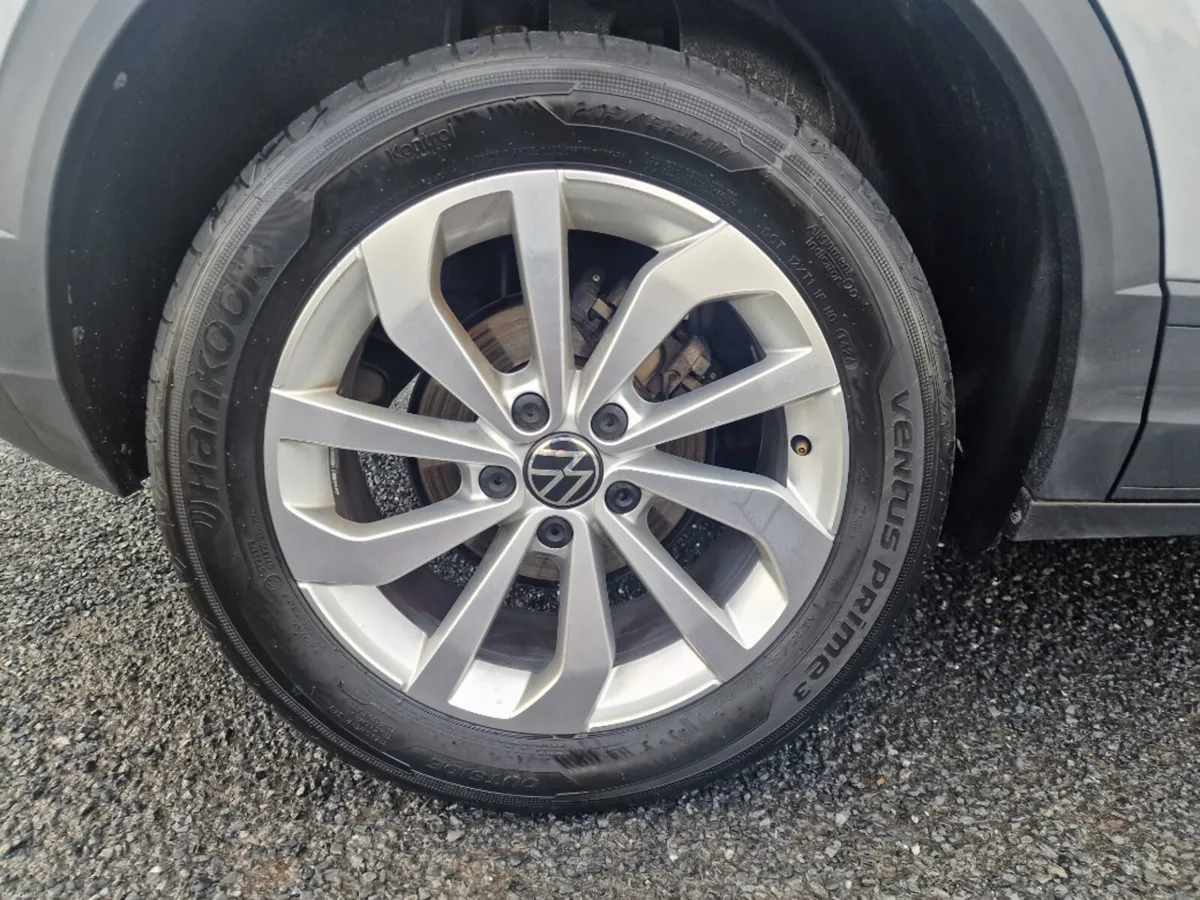 Volkswagen T-Roc Spec ED 1.0tsi M6F 116HP*QUALITY - Image 4