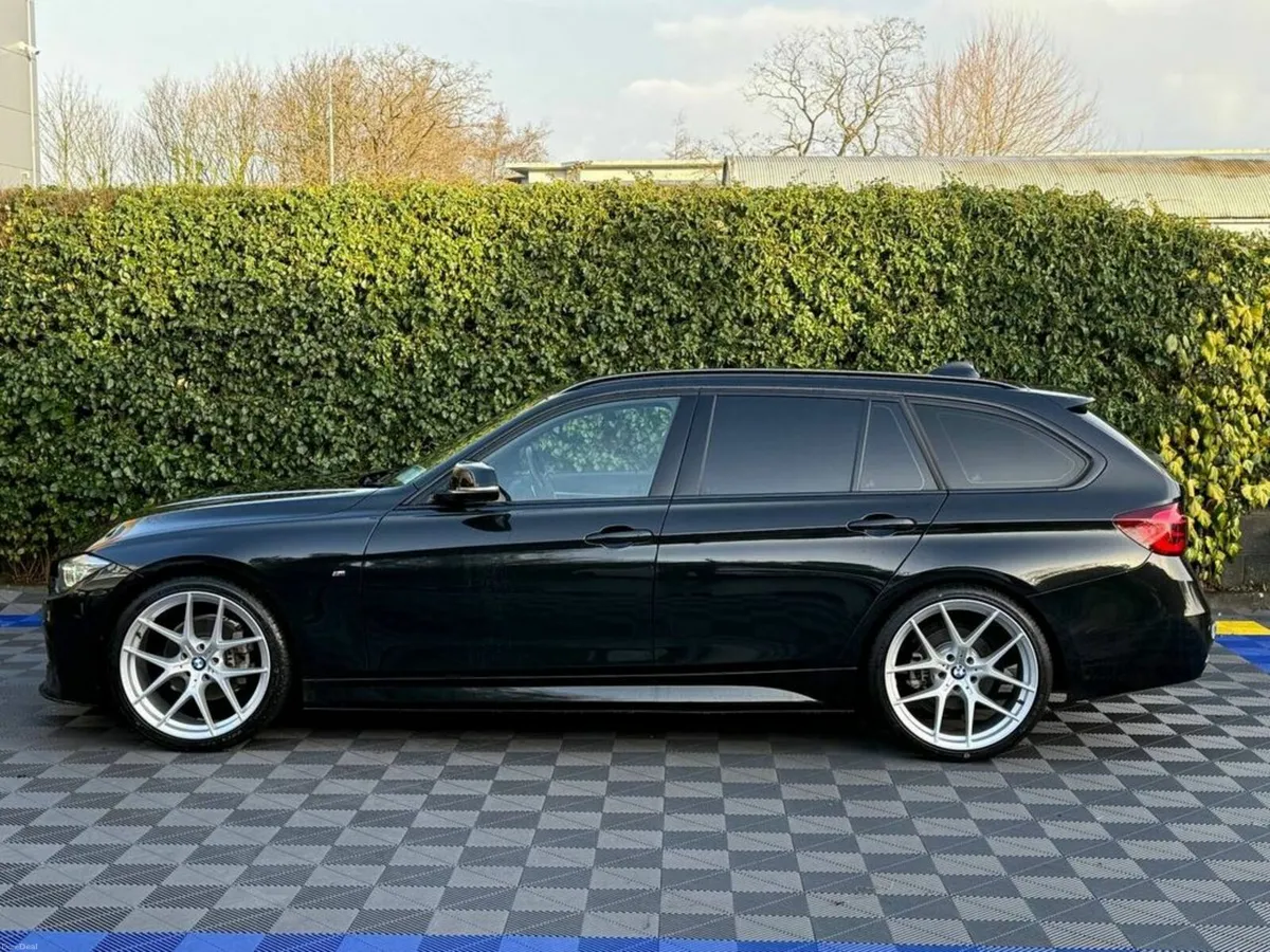 BMW 3-Series 320d M-SPORT COMPETITION TOURING // S - Image 3
