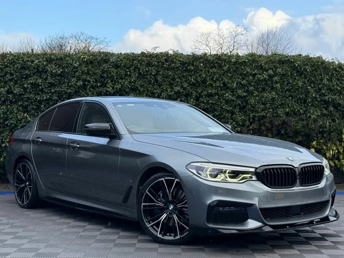 BMW 5-Series 530e M-SPORT COMPETITION 2.0 HYBRID / - Image 1
