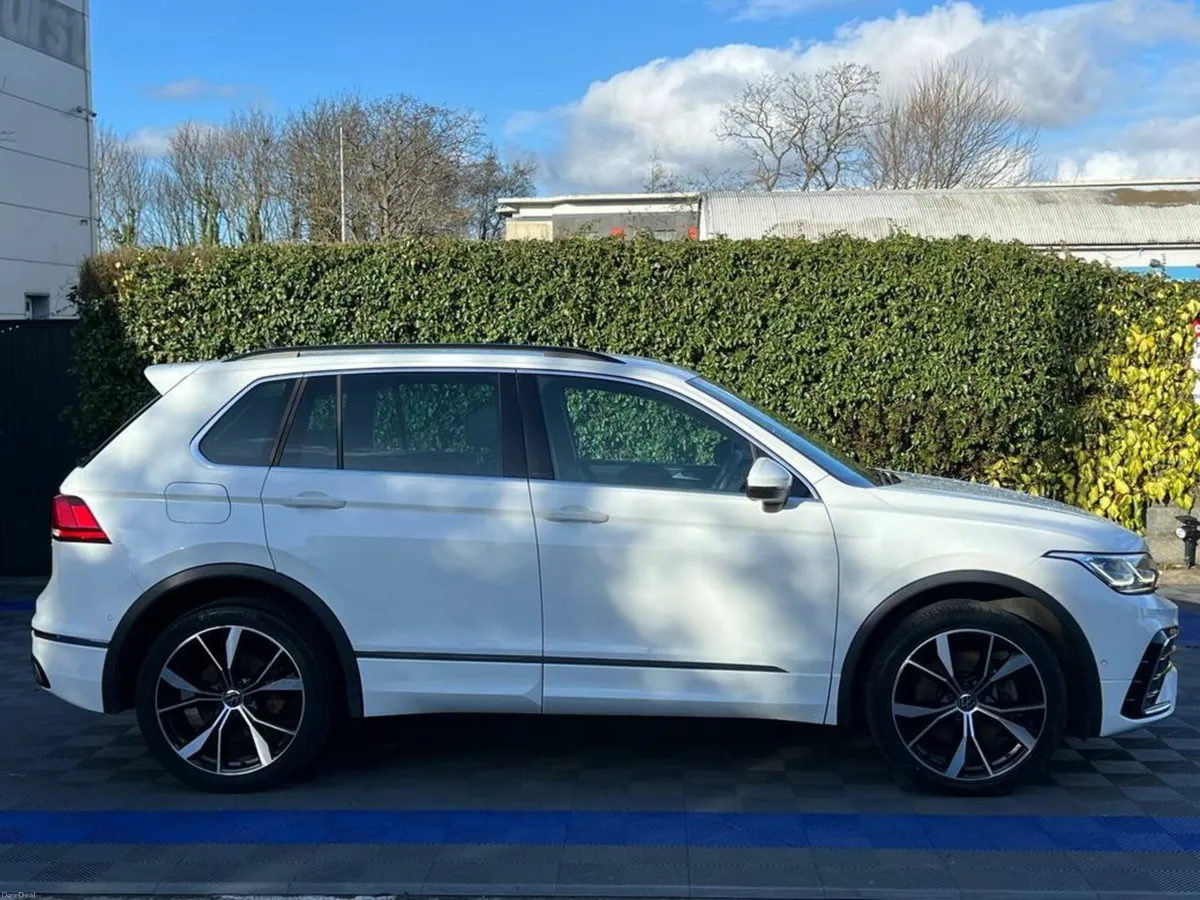 Volkswagen Tiguan R-LINE 1.4 HYBRID // 20" R-LINE - Image 2