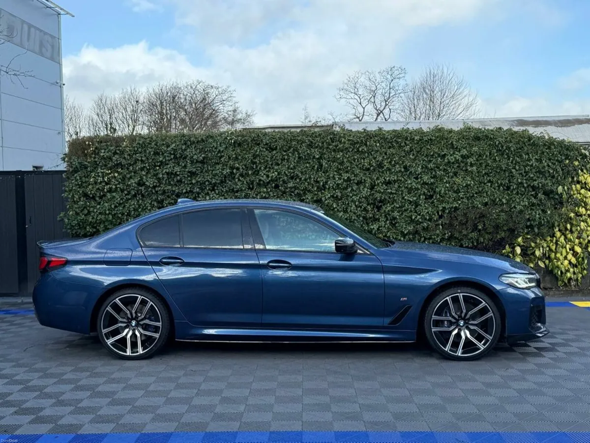 BMW 5-Series 530e LCI M-SPORT COMPETITION 2.0 HYBR - Image 2