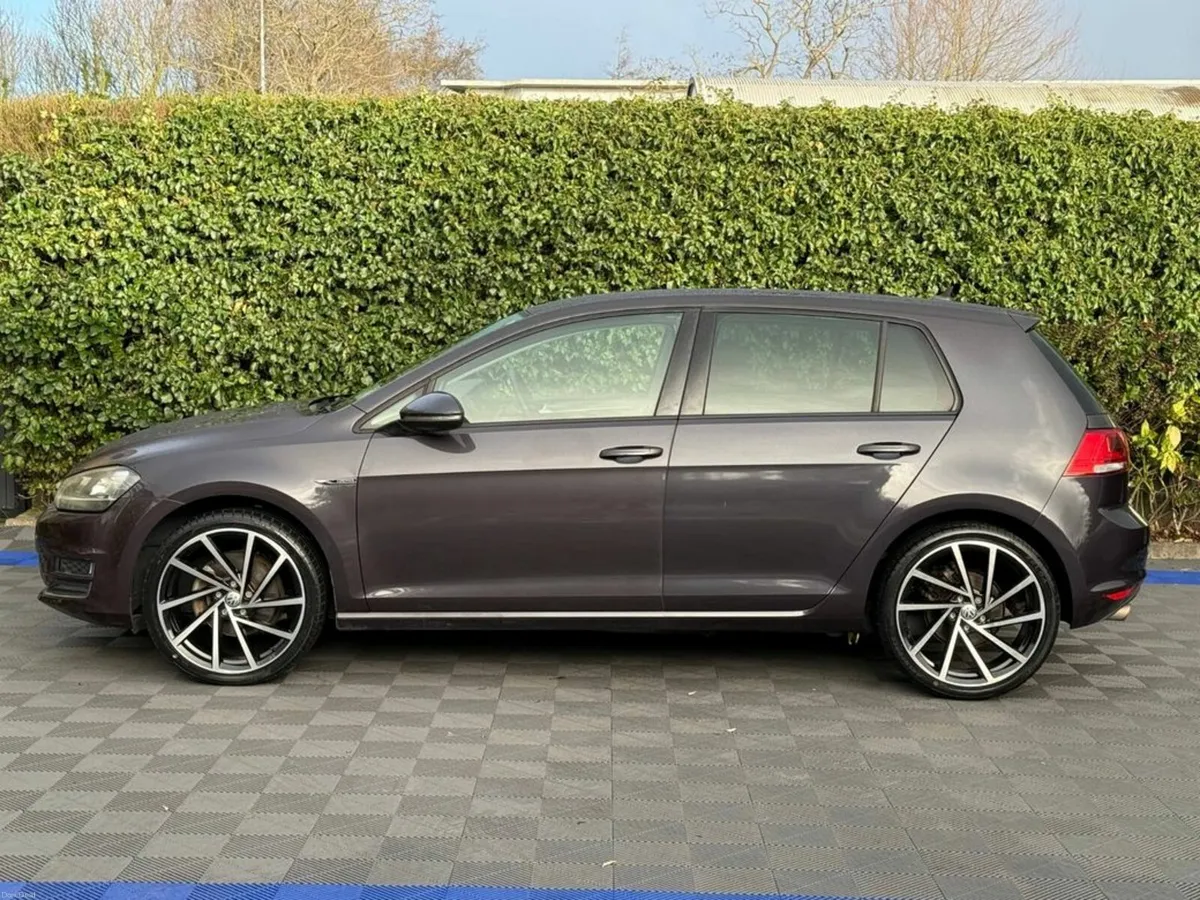 Volkswagen Golf R-LINE PACK 1.2 TSI AUTO // LOUNGE - Image 3