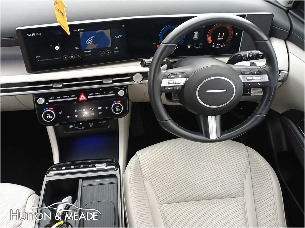 Hyundai Tucson Executive PHEV 1.6 Petrol 5dr - Image 4