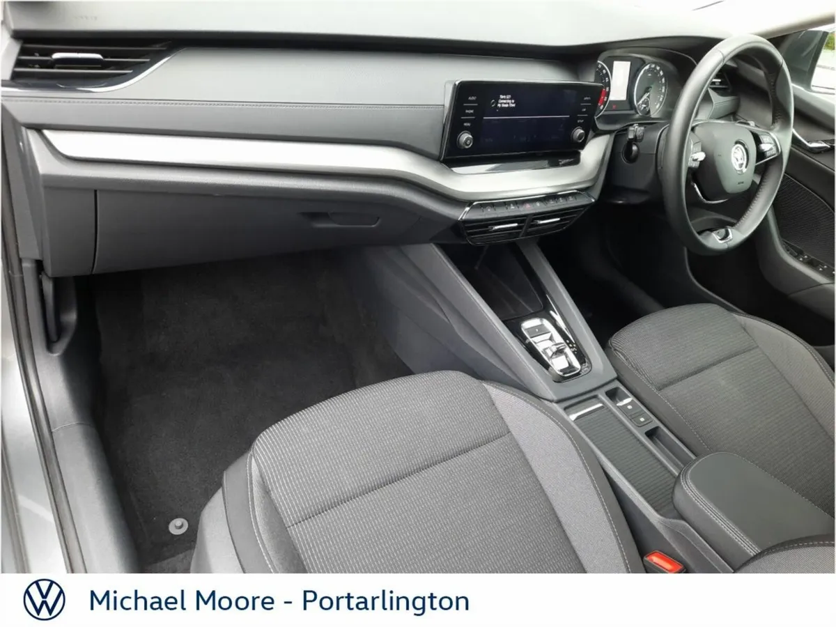 Skoda Octavia OCTAVIA AMB 2.0TDI 115HP DSG - Image 4