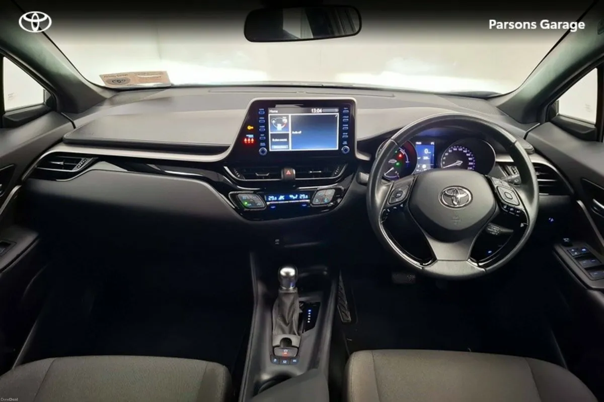 Toyota C-HR HYBRID LUNA 4DR AUTO - Image 6