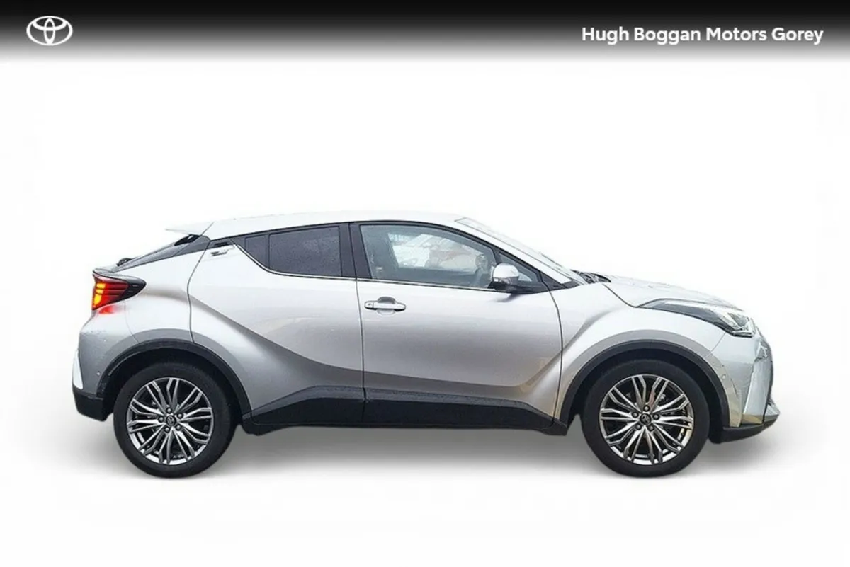 Toyota C-HR HYBRID SOL 4DR AUTO - Image 3