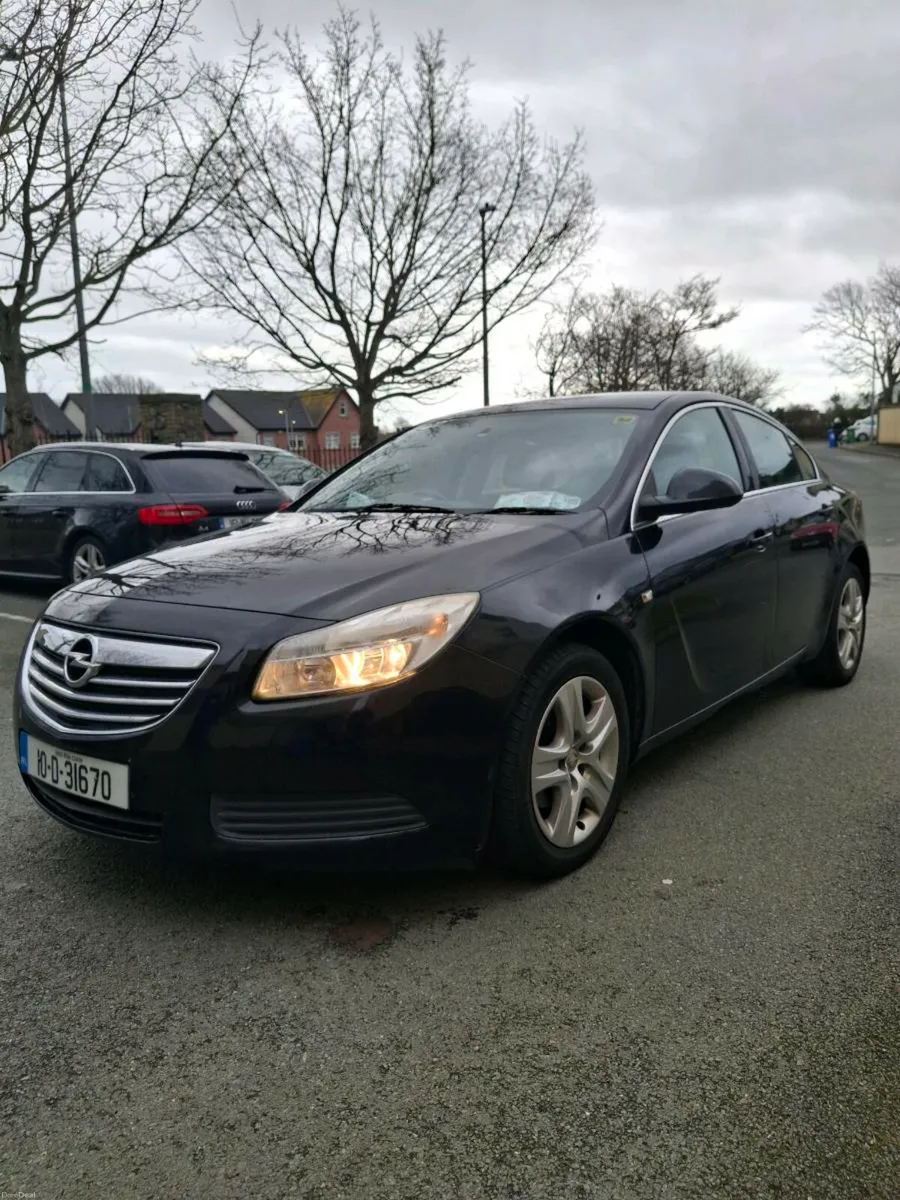 Opel Insignia 2010 2.0D - Image 1