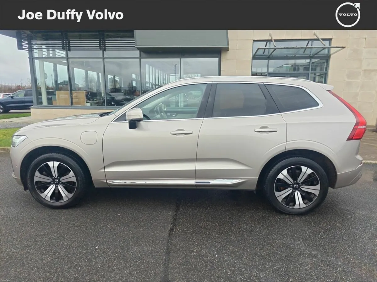Volvo XC60 T6 Recharge PHEV 350hp AT8 Plus Bright - Image 4