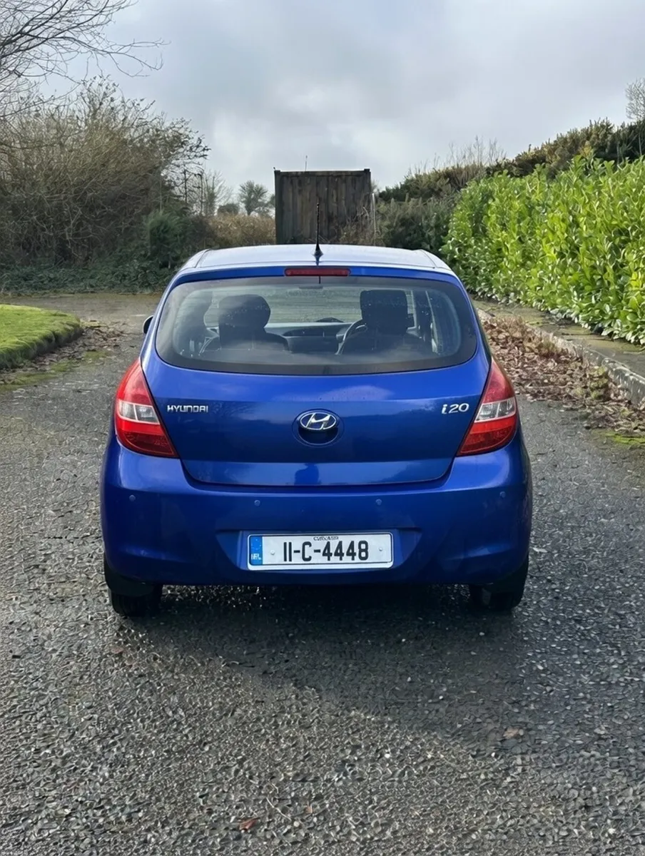 Hyundai i20 2011 - Image 2