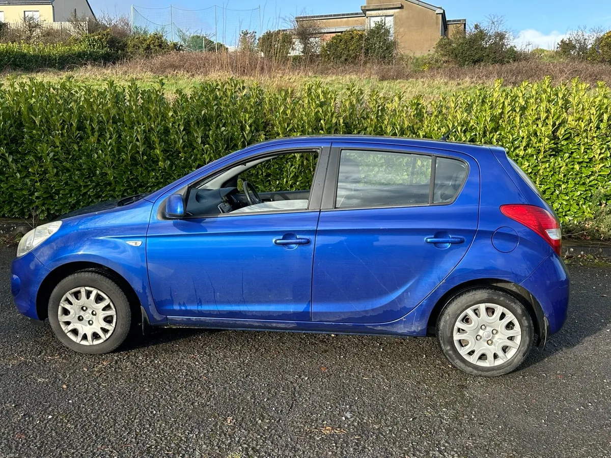 Hyundai i20 2011 - Image 4