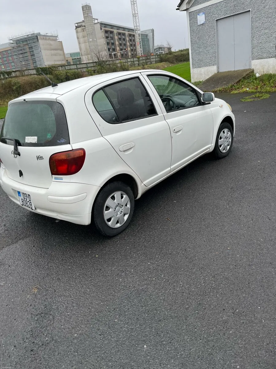 Toyota Yaris (vitz) 1.0 automatic /003 - Image 2