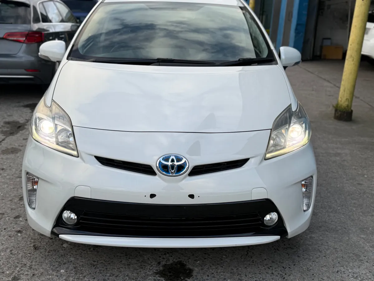 2014 Toyota Prius Hybrid Automatic - Image 2