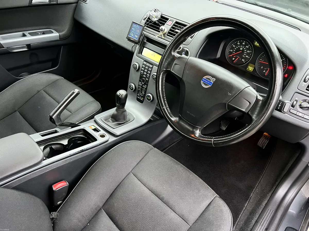 Volvo S40 2011 1.6 Diesel new nct 7/26 tax 3/26 - Image 3