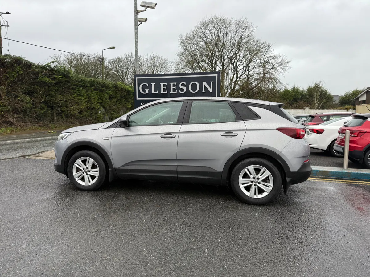 181 Opel Grandland X 1.6 Diesel - Only 68K Kms - Image 2