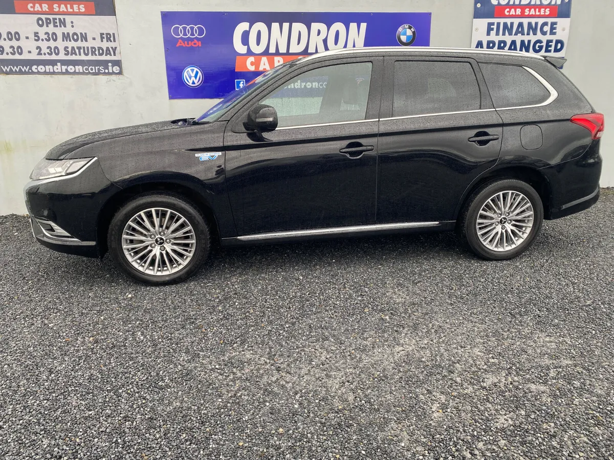 2021 MITSUBISHI OUTLANDER 2.4 PHEV EXCEED 221BHP - Image 2