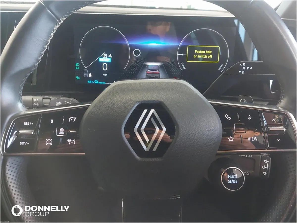 Renault Megane E-Tech Hatchback Special Edition La - Image 4