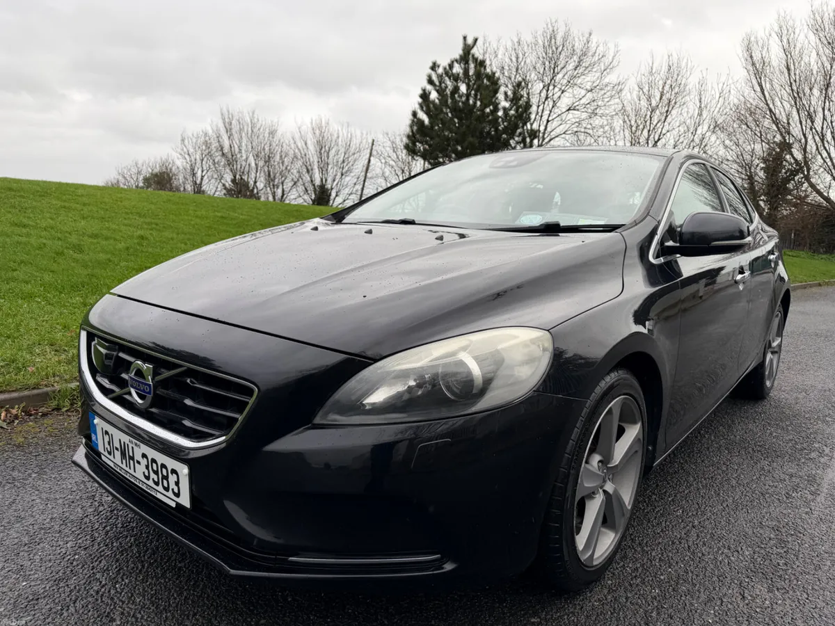 Volvo V40 2013 1.6 T4 180PS R-DESIGN POWERSHIFT - Image 3