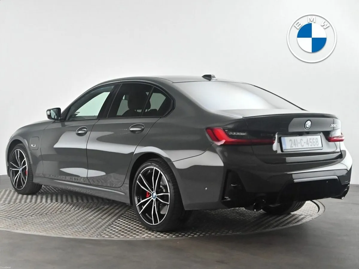 BMW 3-Series 330e M Sport Saloon - Image 3
