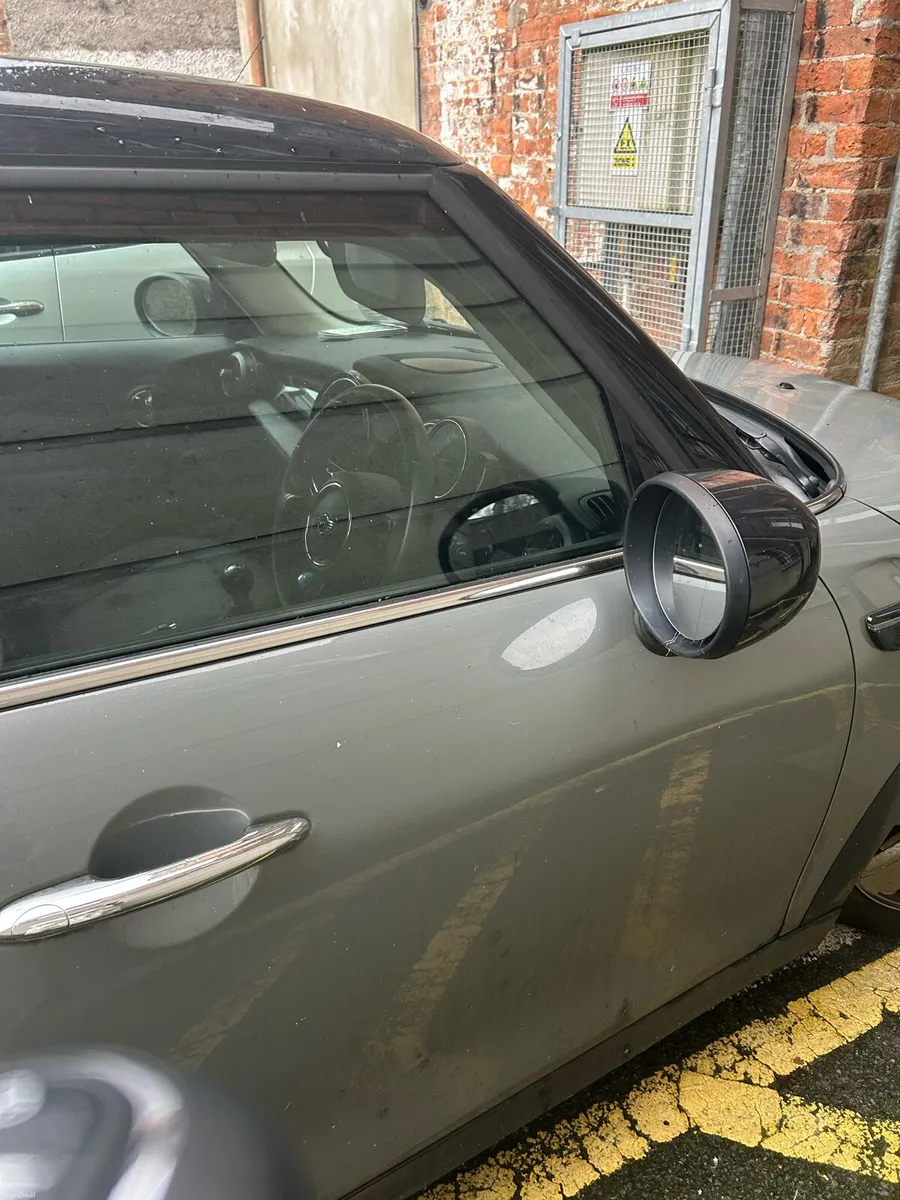 Mini Cooper - Image 3