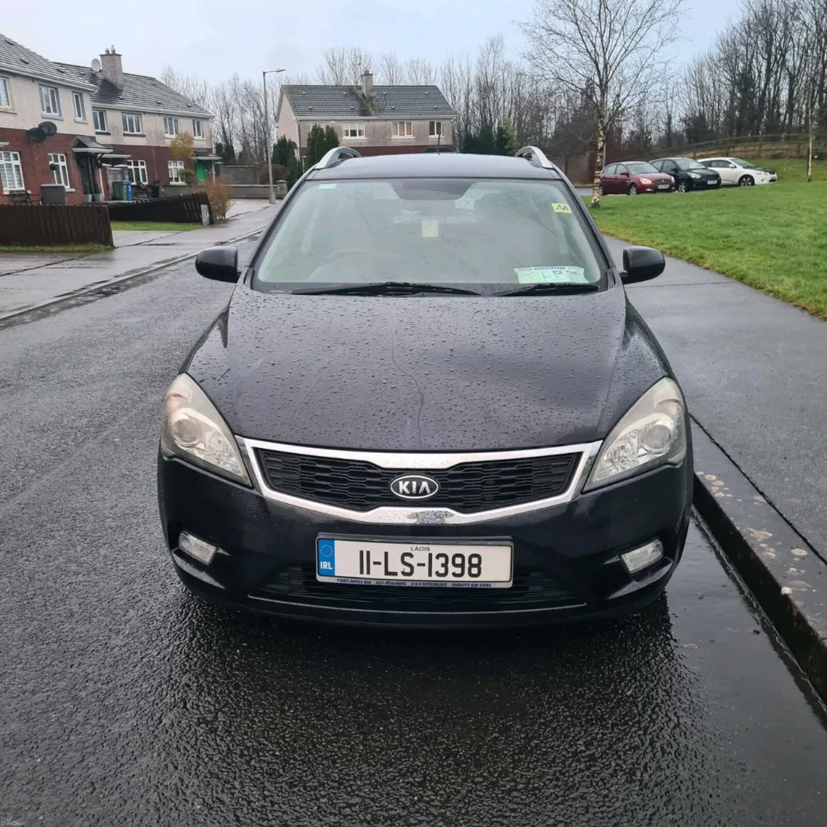 2011 Kia ceed nct till 10/26 and taxed - Image 4