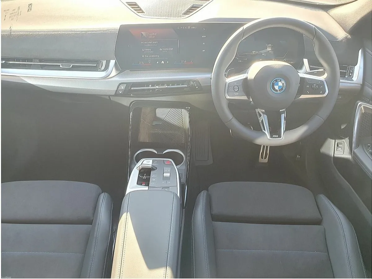 BMW iX2 eDrive20 M Sport - Image 3