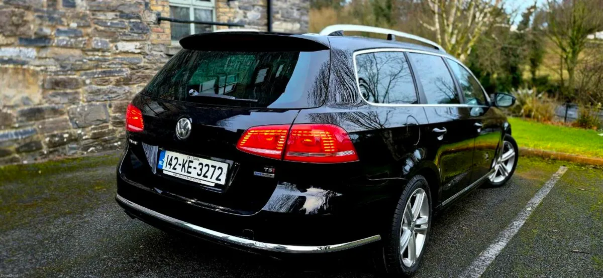 VW passat R-LINE.1.4TSI.automatic - Image 4