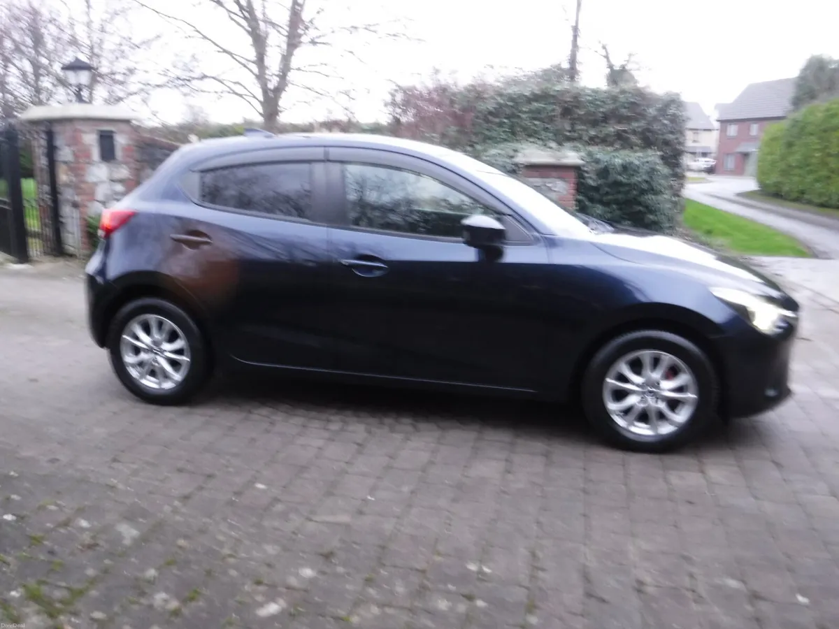 MAZDA DEMIO 1.3 AUTO 5 DOOR HATCH LOW MILEAGE - Image 2