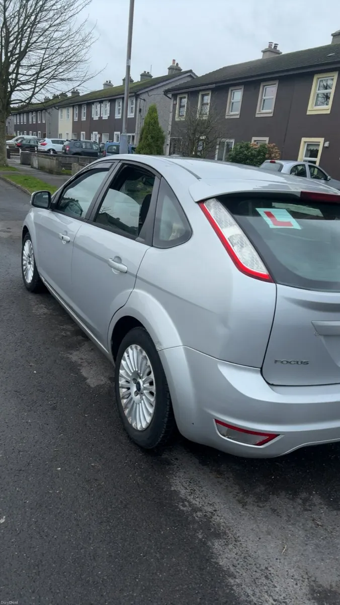 2010 focus titanium €2150 - Image 4
