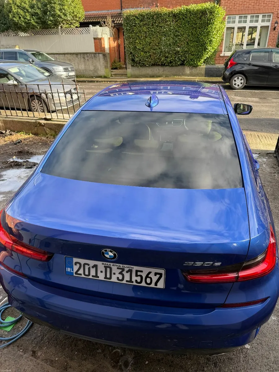 2020 BMW 330e M Sport Plus- Ivory interior - Image 3