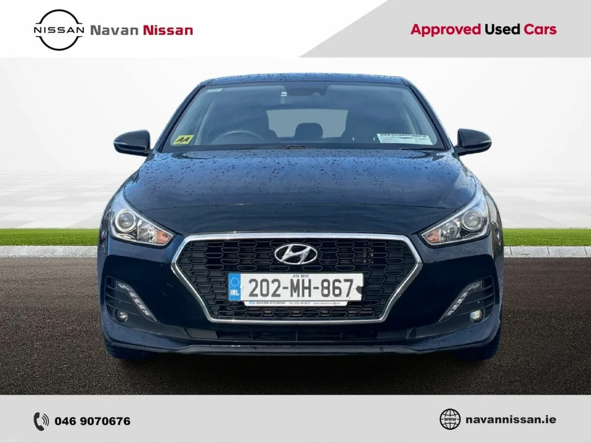 Hyundai i30 Petrol Deluxe Turbo - Image 3