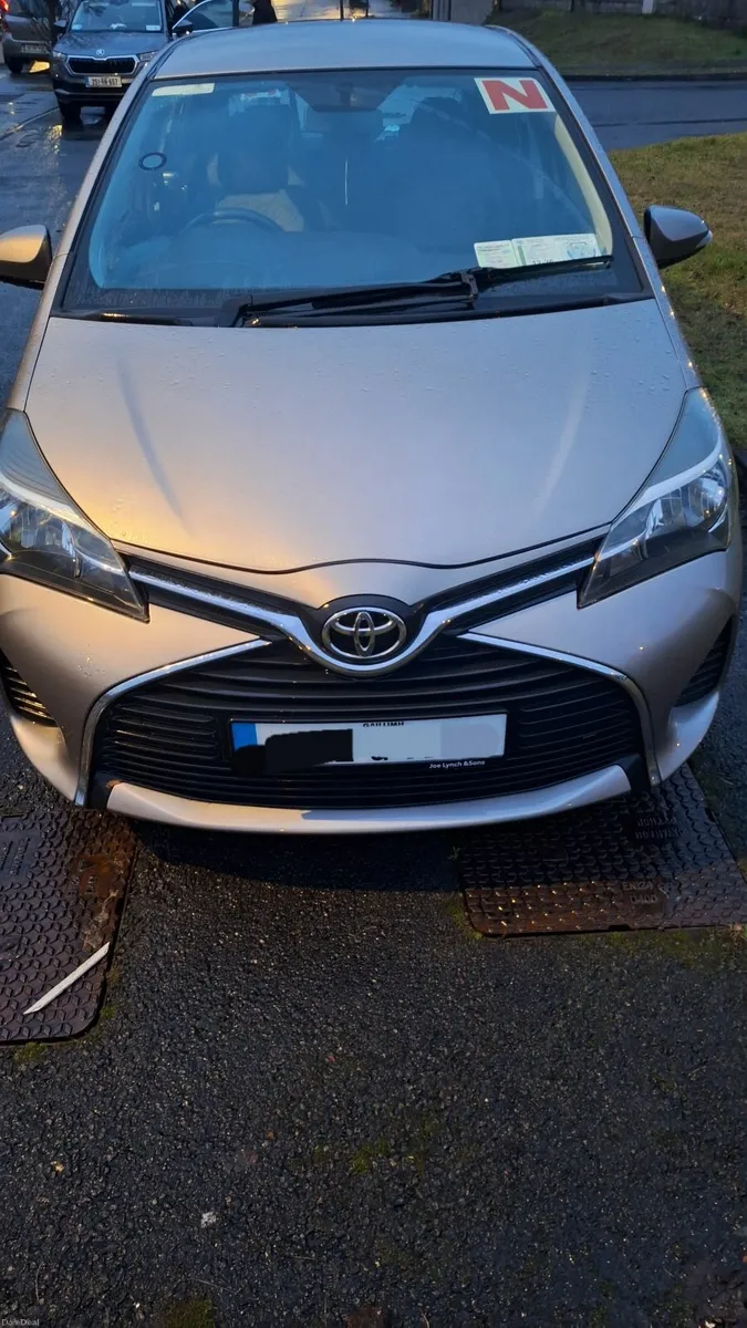 Toyota Yaris 2015 - Image 1
