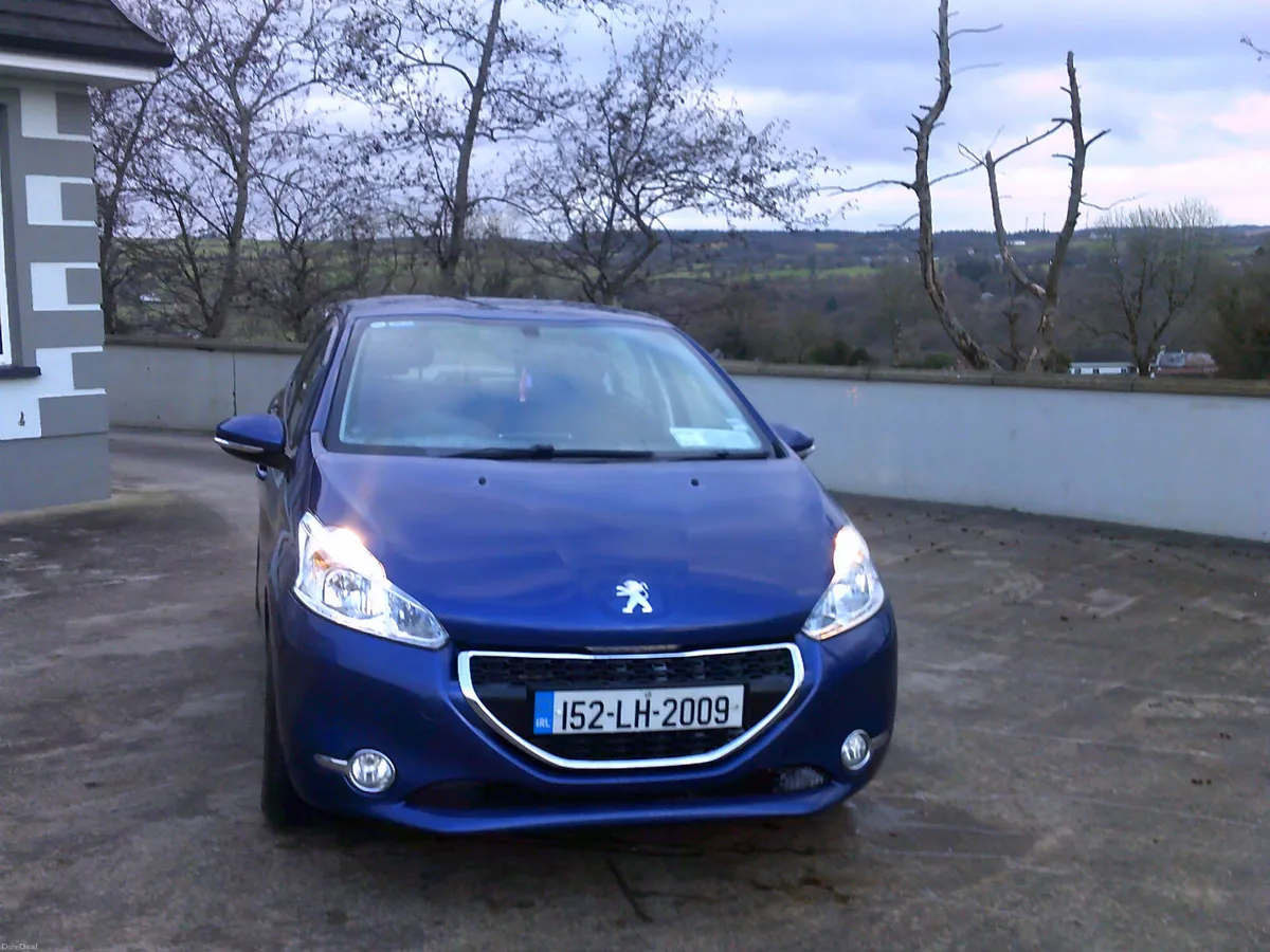 Peugeot 208 2015 - Image 2