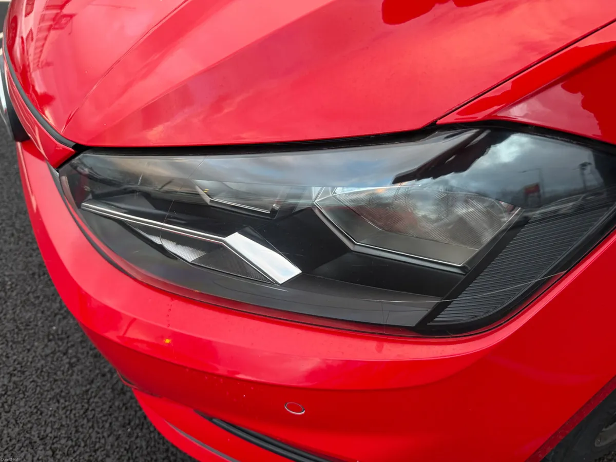 2018 VW Polo 1.0 Petrol Automatic, Immaculate - Image 4
