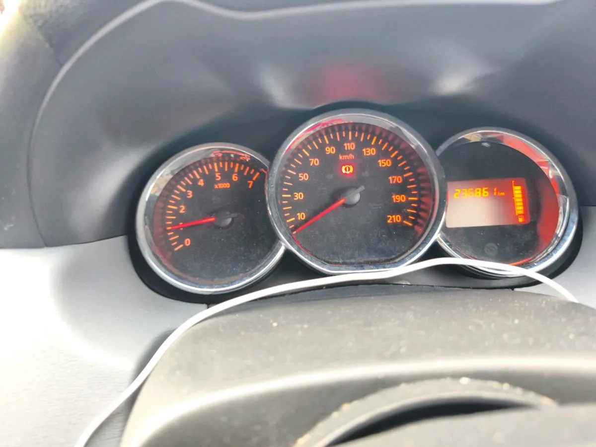 DaciaDuster 161 belt/pump done NCT 02/28 tax 12/26 - Image 3