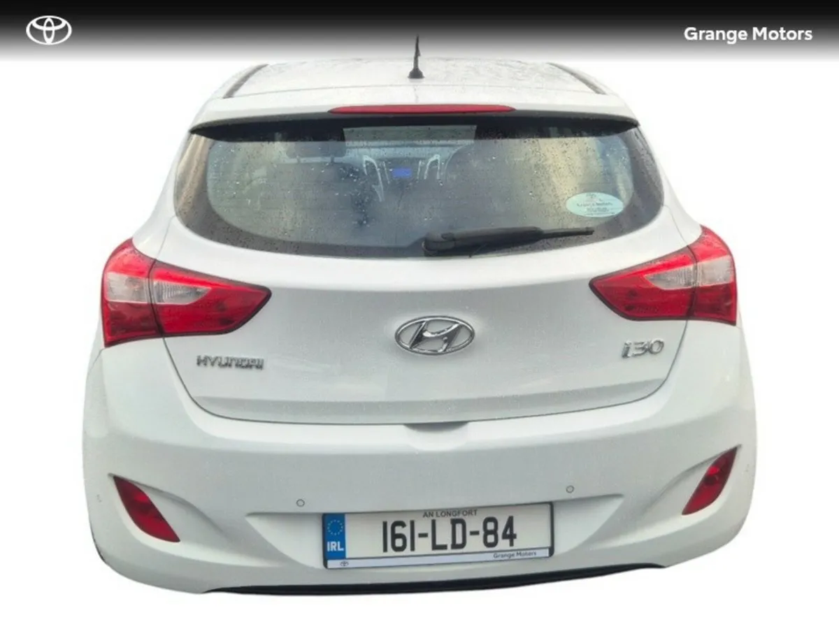 Hyundai i30 1.6 CRDI DELUXE 5DR - Image 4