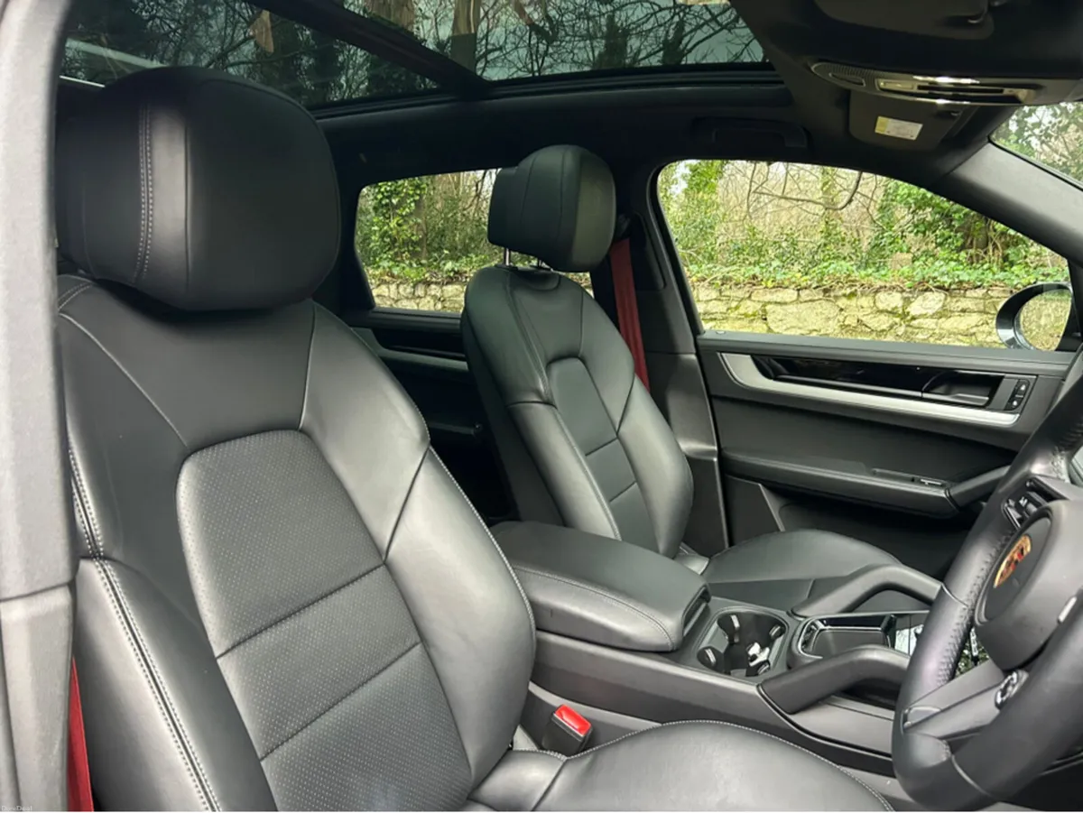 Porsche Cayenne E-HYBRID - Image 3