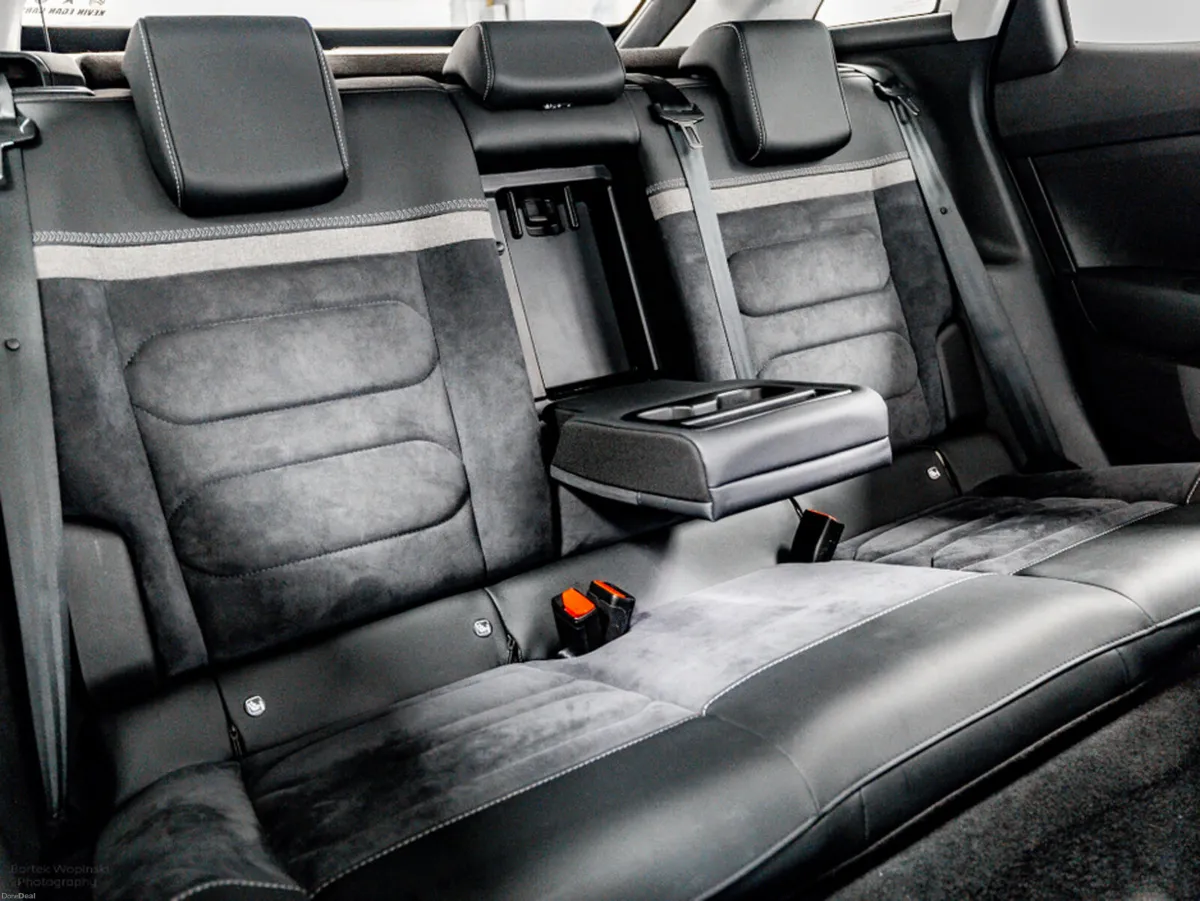 Citroen C4 ë-Series 50kWh Auto 136HP - Image 4