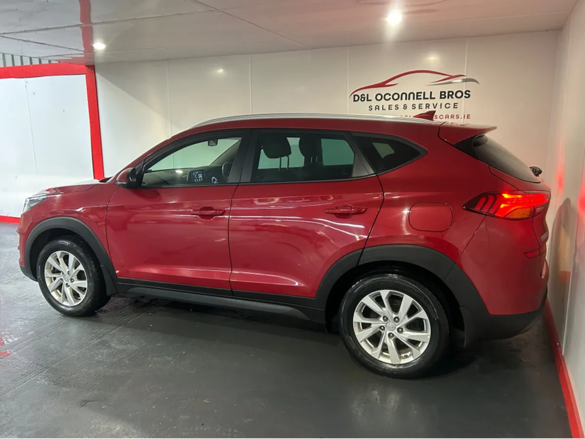 Hyundai Tucson TUCSON EXECUTIVE 1.6 5DR DIESEL - Image 3