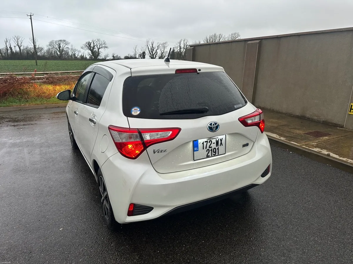 Toyota Vitz 2017 - Image 4