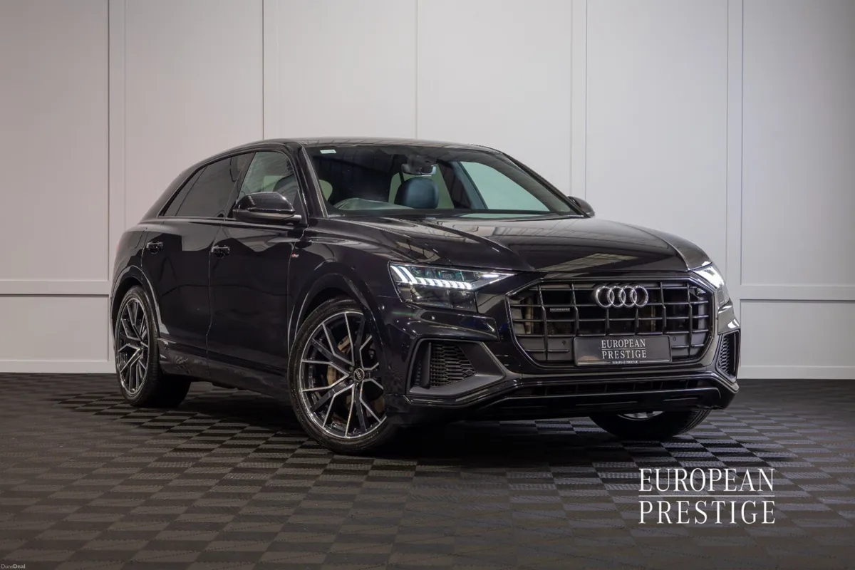 232 Audi Q8 55 TFSIe S-Line Black Edition - Image 1