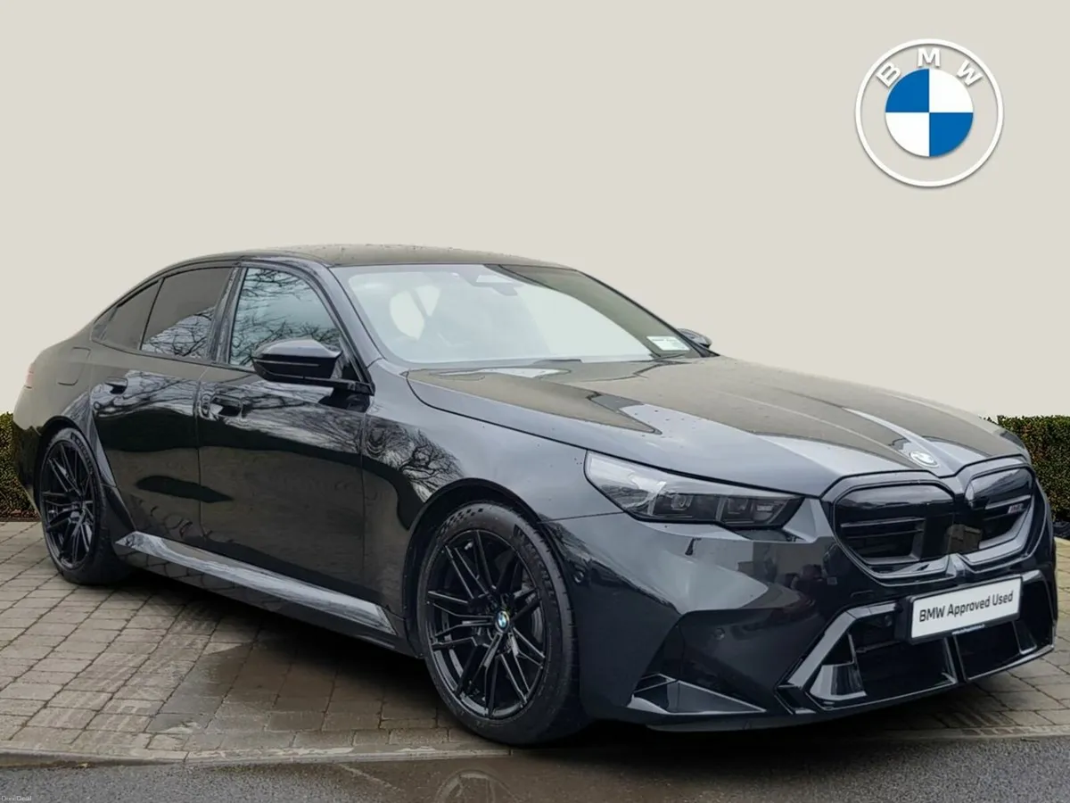 BMW M5 4.4 - Image 1