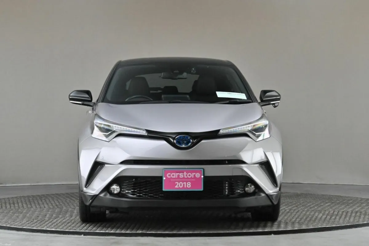 Toyota C-HR 1.8 HYBRID **BI-TONE ROOF**HALF LEATHE - Image 2