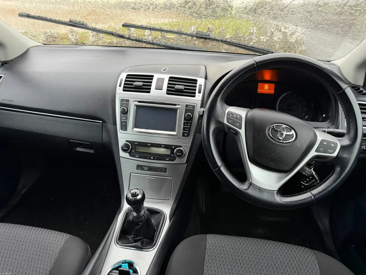 Toyota avensis - Image 3