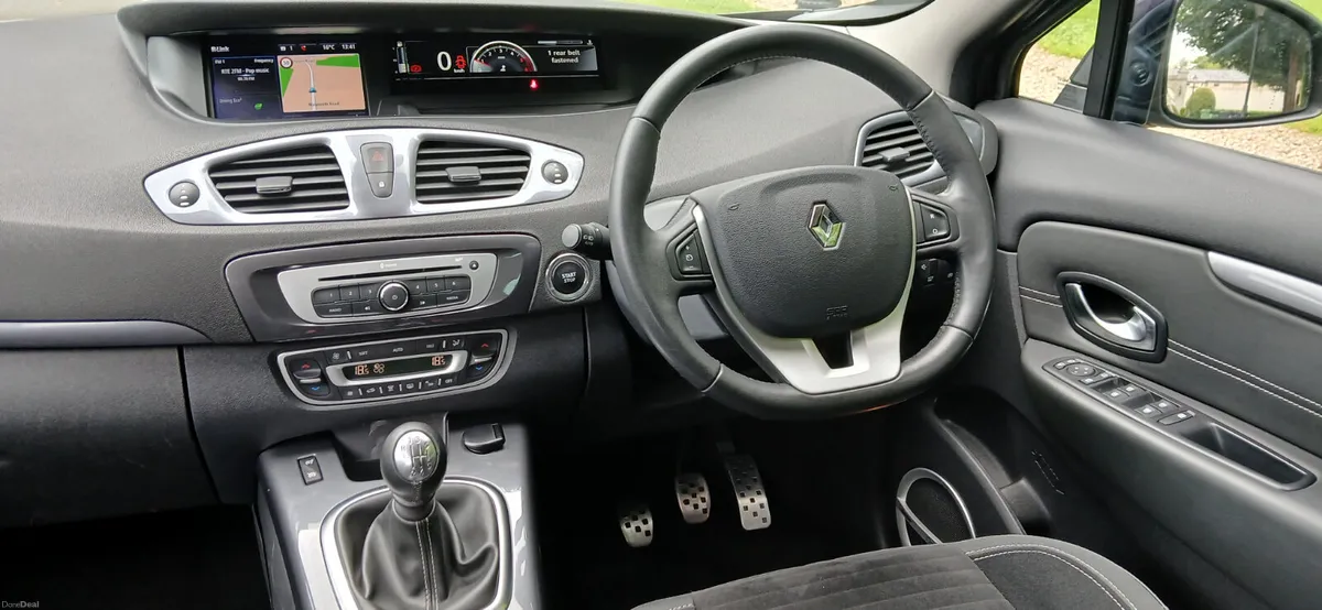 Renault Scenic 2015 *IRISH CAR* 1.5 DCi XMOD 5dr - Image 4